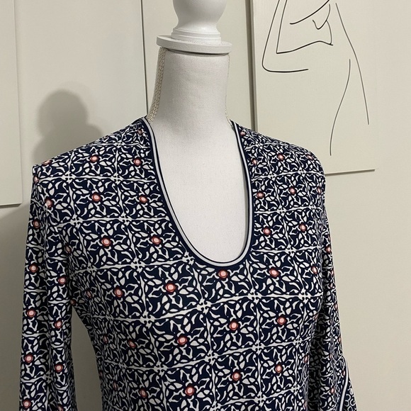 Max Studio Bell Sleeve Midi Dress Size XS Patterned Floral Navy Blue White Color - Picture 4 of 10